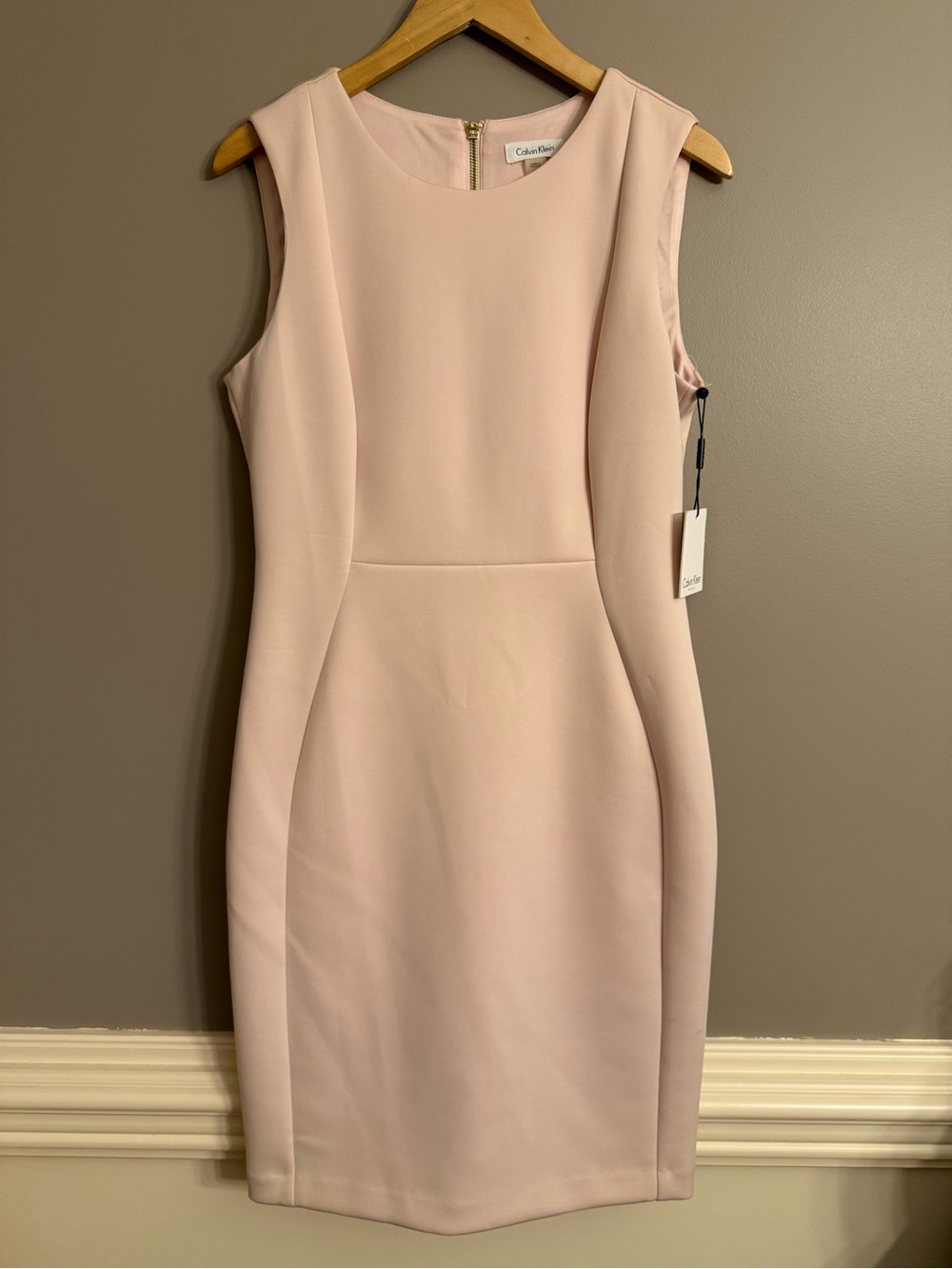 NWT Calvin Klein Blush Pink Sleeveless Sheath Dress Size 12 Gold Zipper